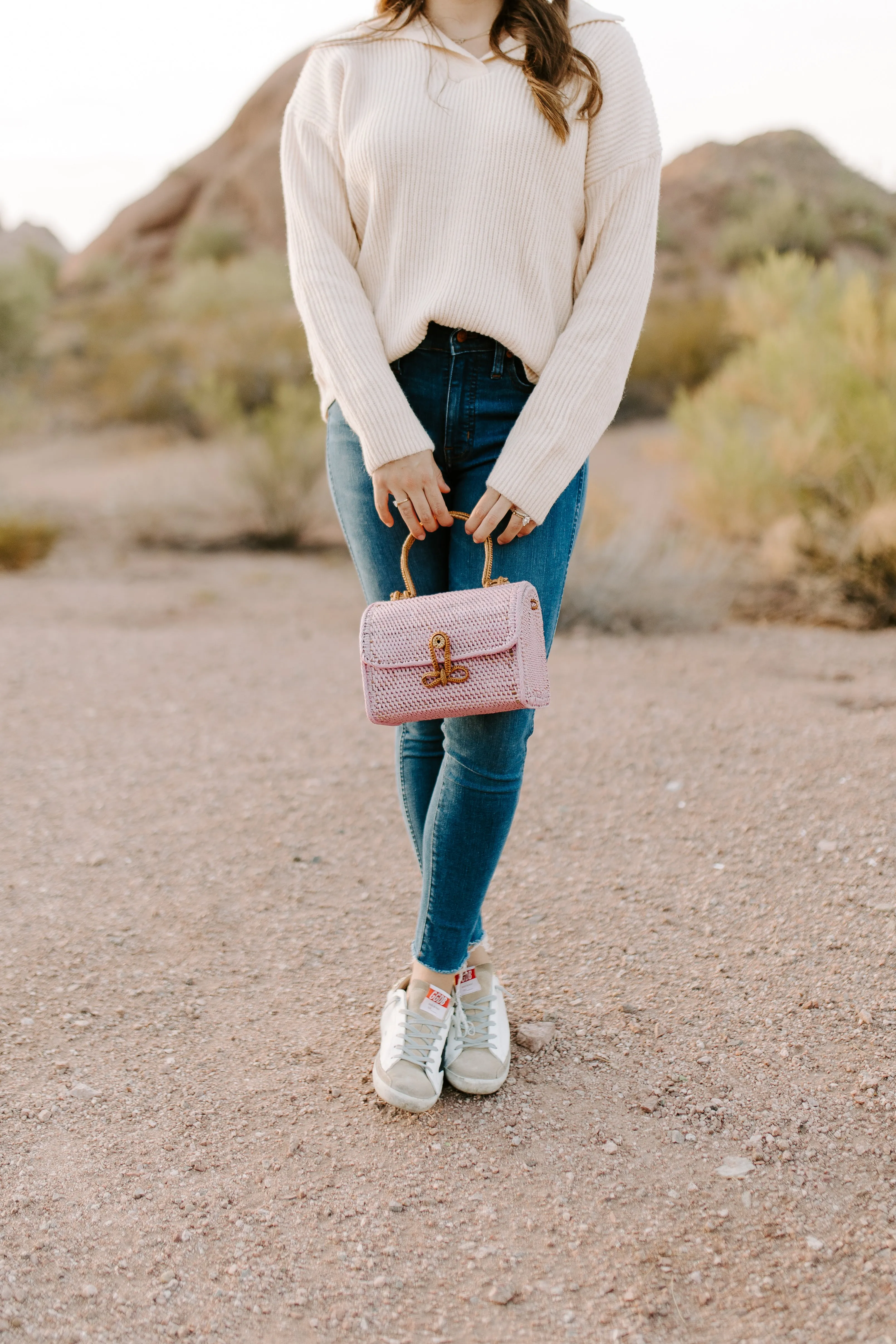 ALICE RATTAN HANDBAG IN PINK