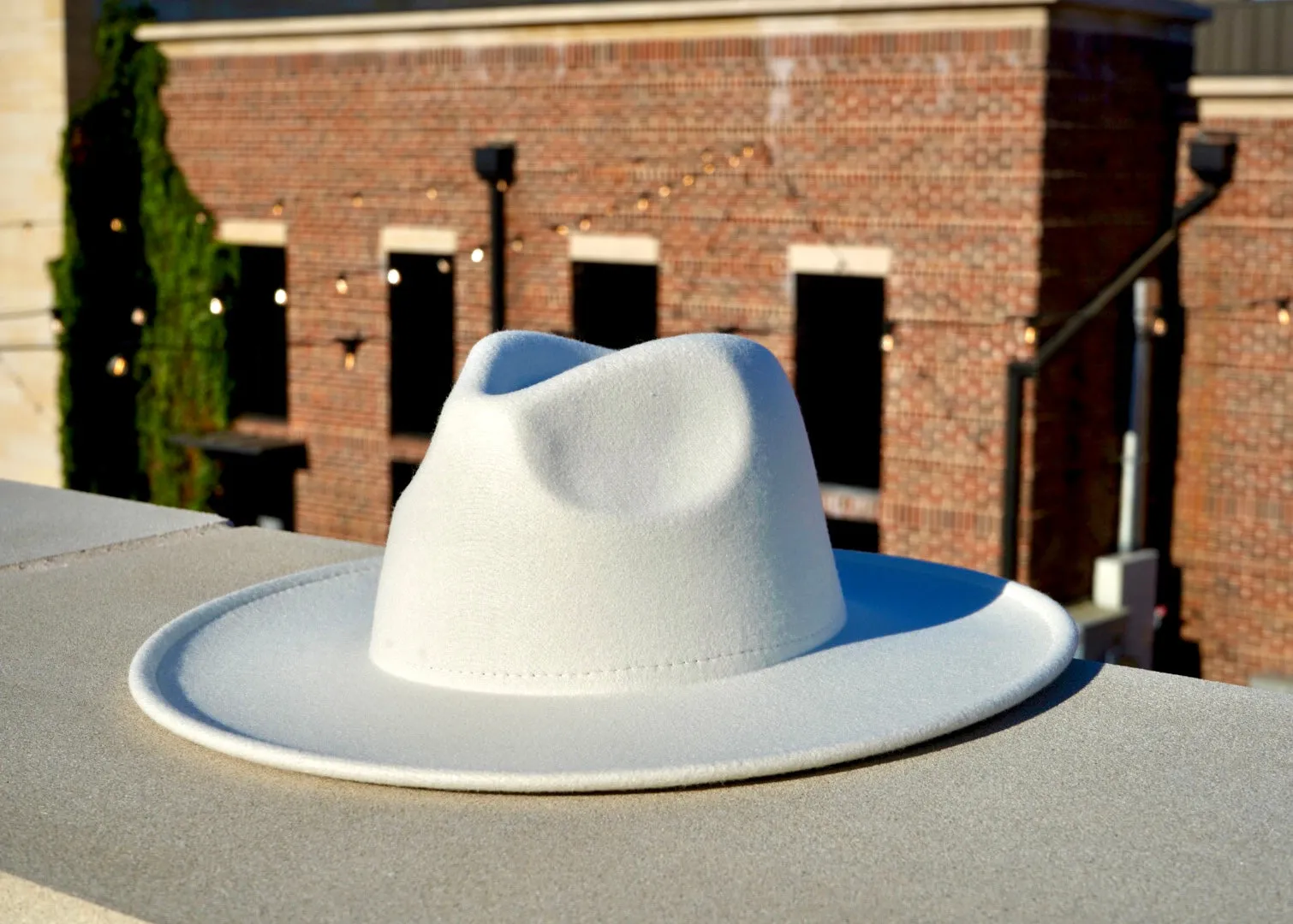 Atlanta Wide Brim Fedora - White