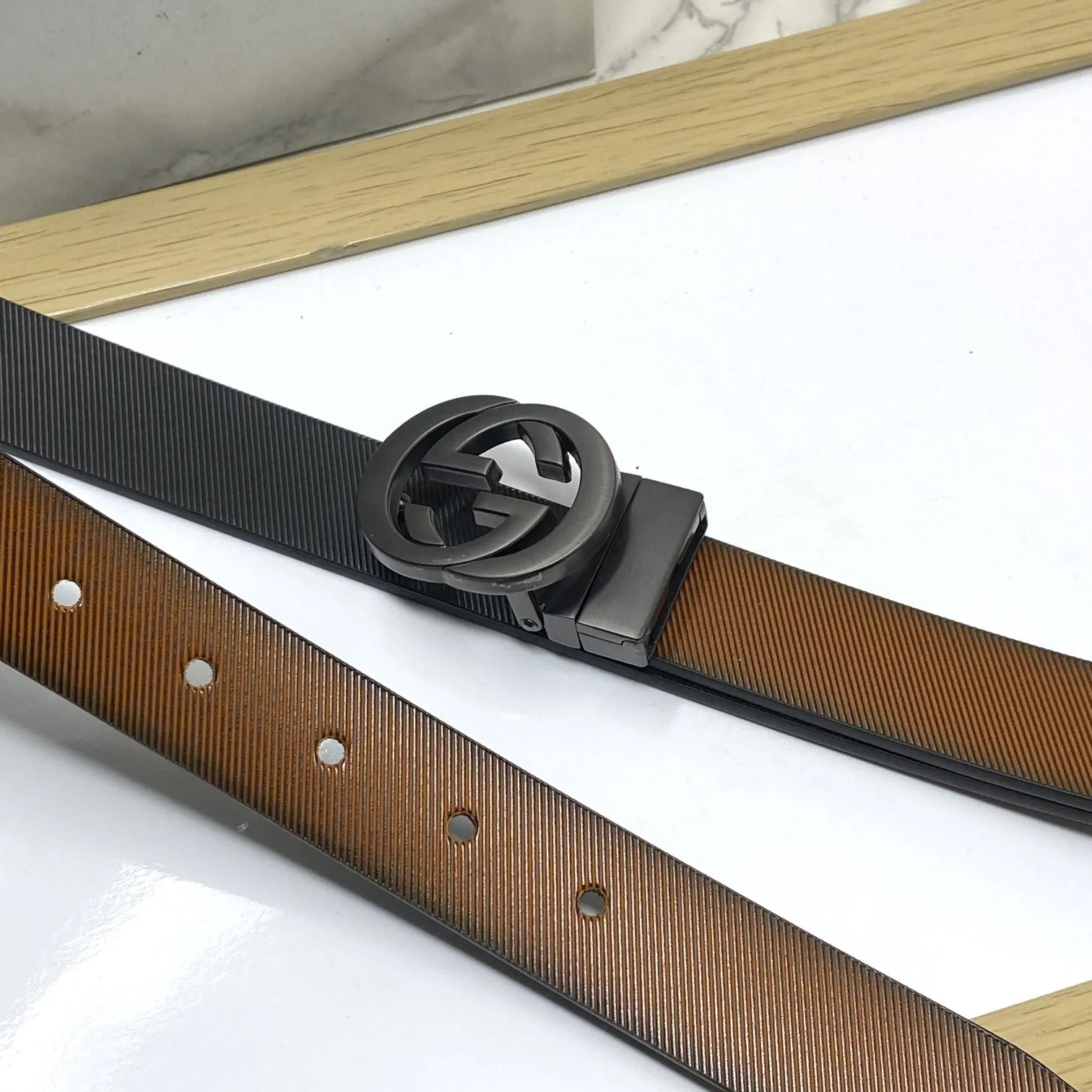 Classic Design Reversible Strap Belt For Men-JonasParamount