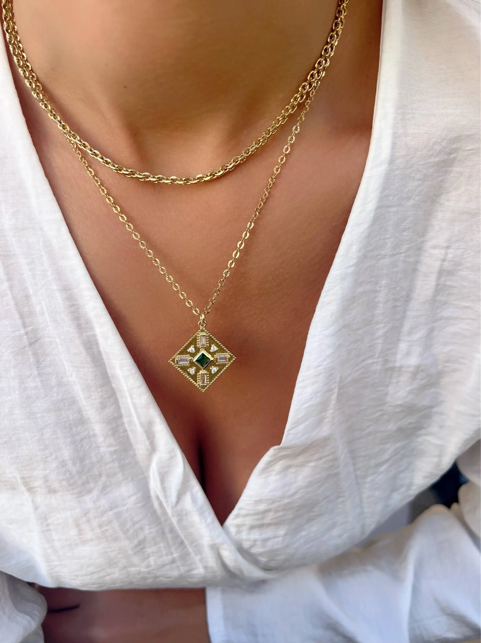 Gold Bismark Short Chain Necklace