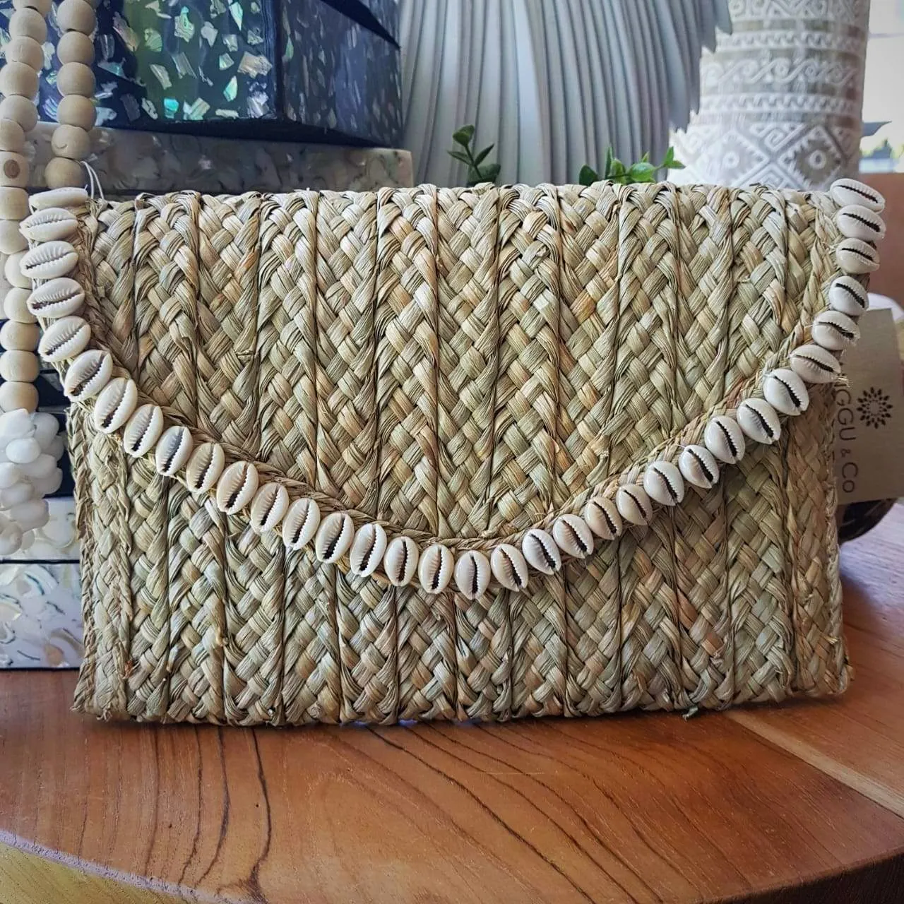 Natural Woven Straw Grass Fold Clutch With Shells