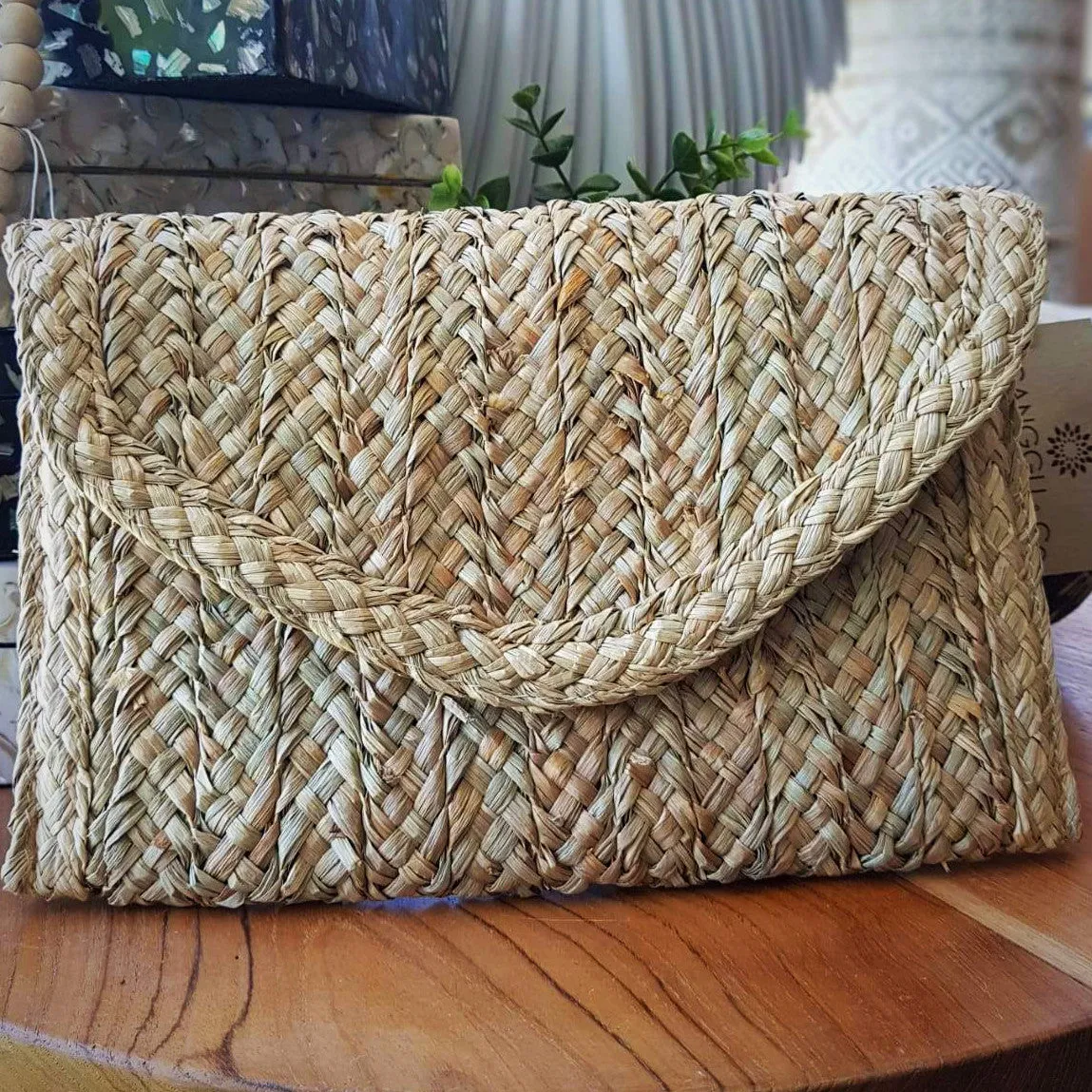 Natural Woven Straw Grass Fold Clutch