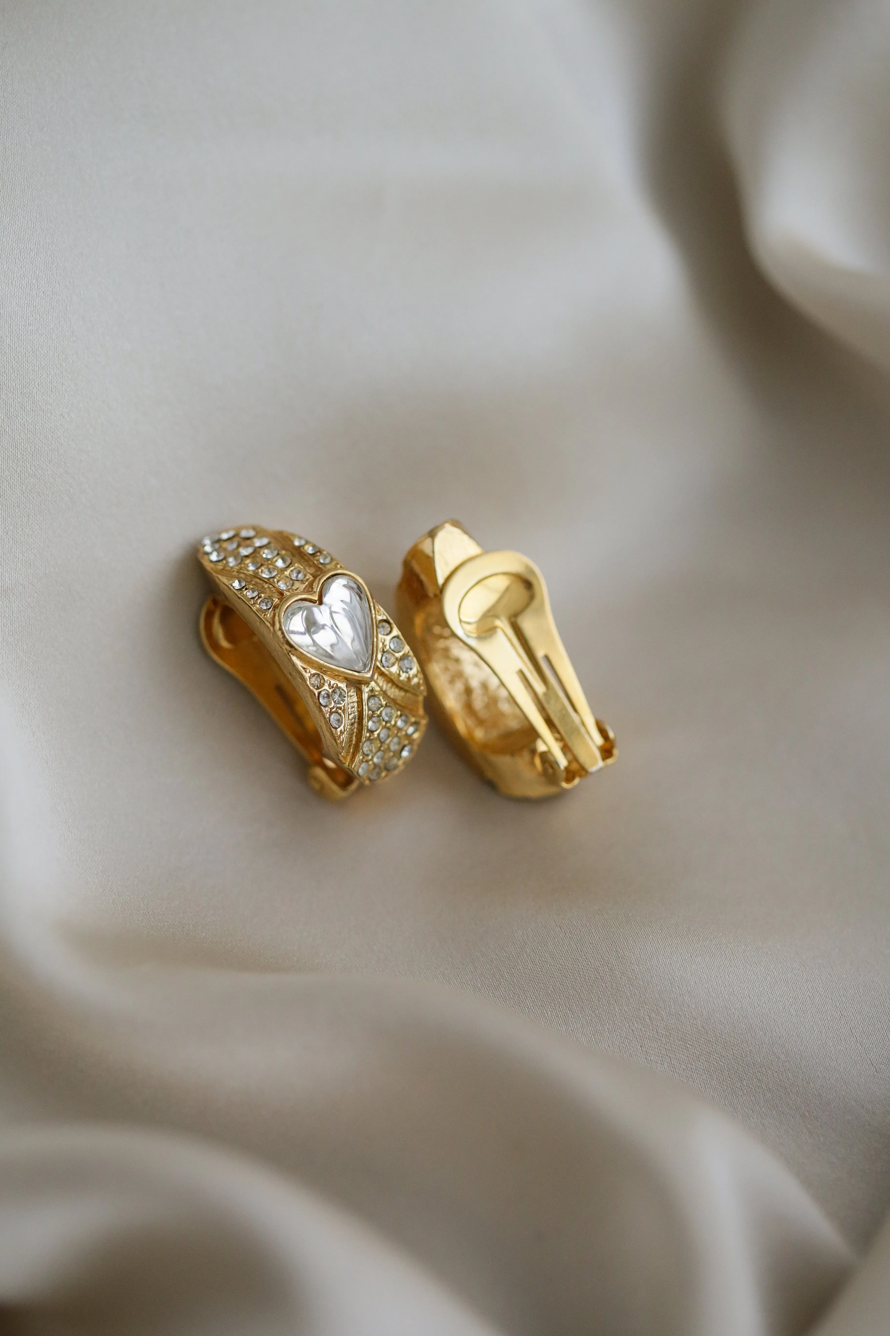 The Heart - Vintage Clip Earrings